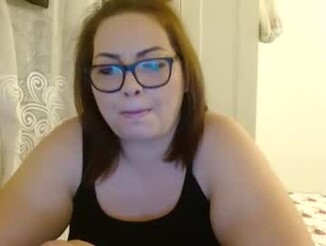 Curvymomylore