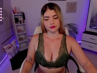 Chloejones__