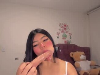 Veky_saliva01