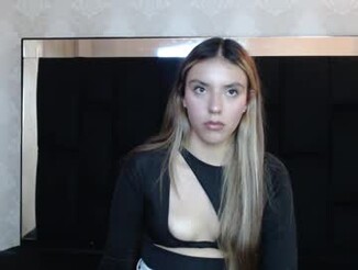 Valentina_red18