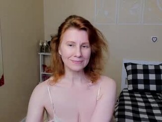 Seductive_foxy_