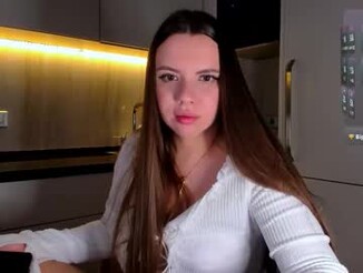 Chloe_loo
