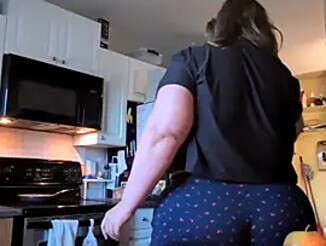 Canadian_BBW