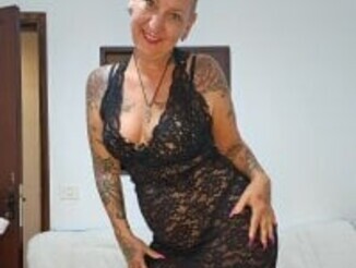 Emma_Milf25