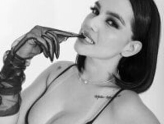 Renata_black_