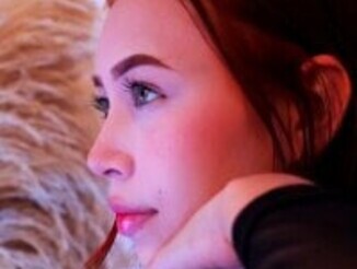 Naomi_Rousse