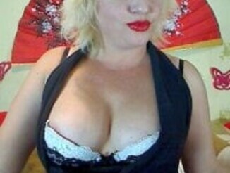 NaughtyMILF4UX