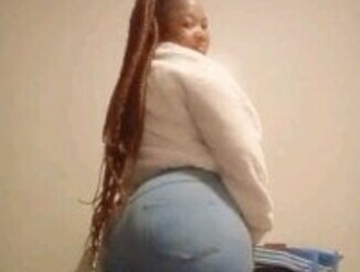 Massive_booty25