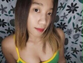 Pretty_christine01