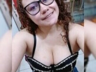 Curly_greeneyed