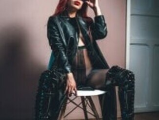 Karinna_gray