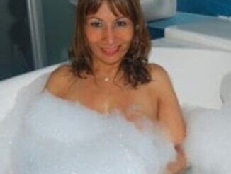 Jesy_hot