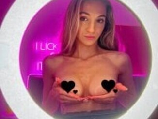Emilly_Hart