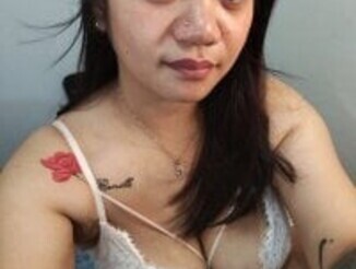 PreggyHotBigBoobs