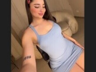 Ariana_Monroe01