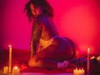 Rihanna_rose