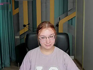 AngelinaLow