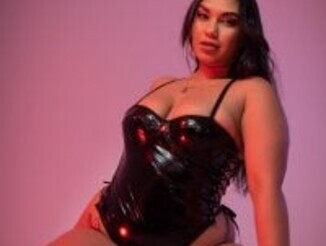 Lia_Blake_