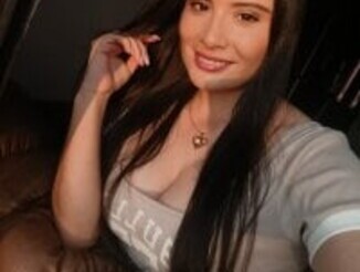 Zoe_Clark_