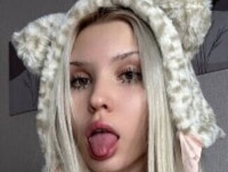Mae_barbiee