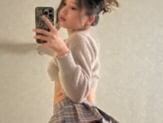Prancing_girl