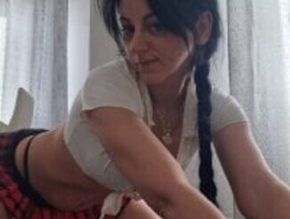 Bruneta_sexy23