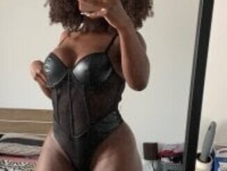 Blackfoxxy_