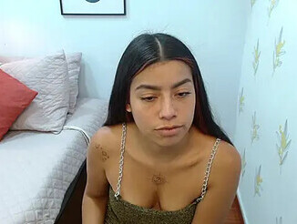 Laia_white