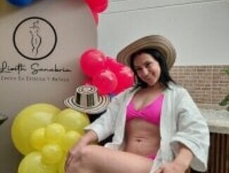 Amelie_rose__