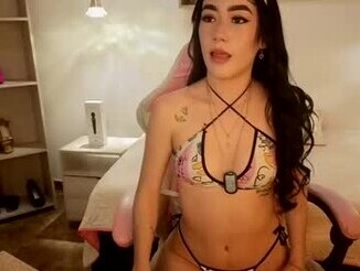 Mia_velveet