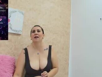 Sophie_tyler25