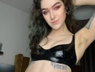 Rae_moonn