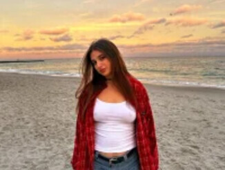 Nicole_De_Lux