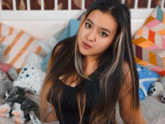 MaryBrow on Livejasmin