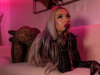 ArianaXO_