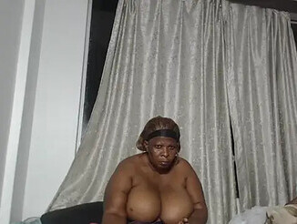 Lucia-boobs