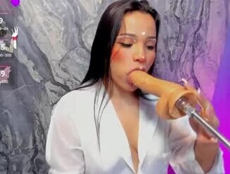 Lia_sucker