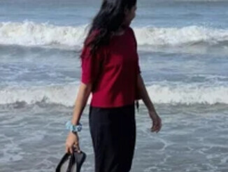 Indianshycouple