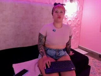 Anna_surrender_pinup