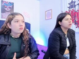 Zoe_and_valeria