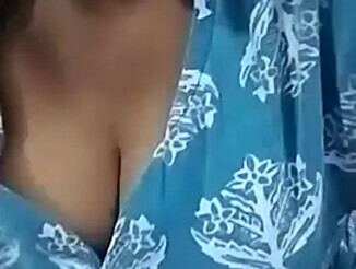 Kritika-sexy
