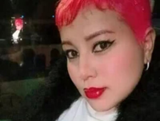 Anna_surrender_pinup