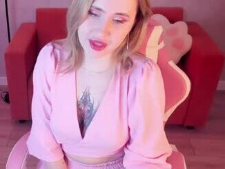 Trisha_domina