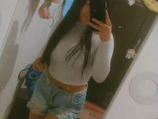 Karla_tay1