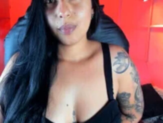 CURVY_EBONY_MILF