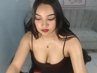 Lia_harper_t