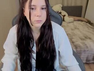 Julia_shyy