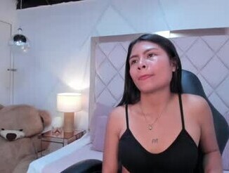 Alexamoonn