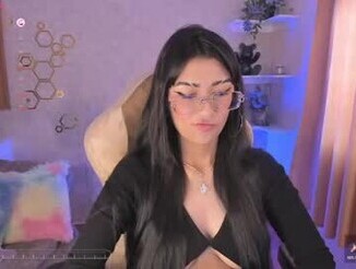 Mia_smoke_