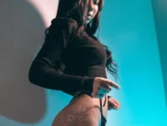 Kaylaneee_